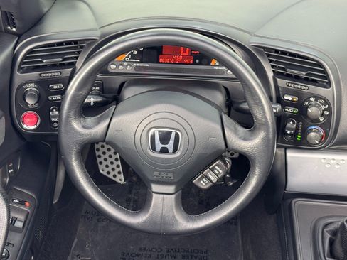 Used 2005 Honda S2000 image 19