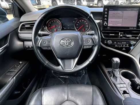 Used 2023 Toyota Camry XSE FWD image 5