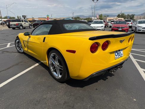 Used 2007 Chevrolet Corvette Convertible w/ Preferred Equipment Group RWD image 5