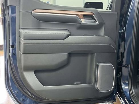 Used 2023 GMC Sierra 1500 Denali AWD/4WD image 19