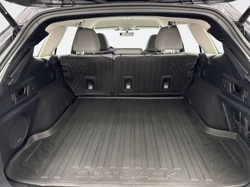 Used 2024 Subaru Outback Limited image 20