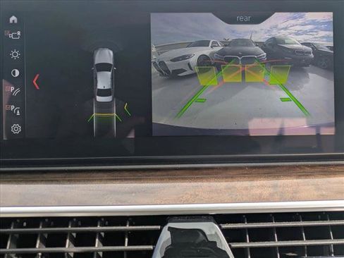 Used 2018 BMW 530e w/ Premium Package 2 image 16