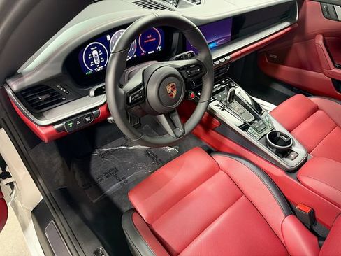 Certified 2026 Porsche 911 Carrera RWD image 4