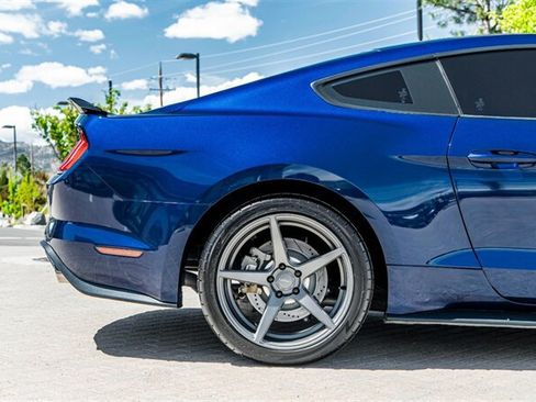 Used 2018 Ford Mustang GT Premium RWD image 10