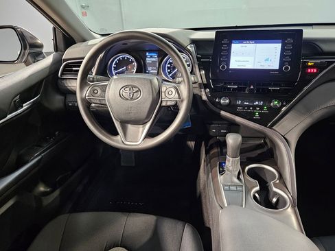 Used 2024 Toyota Camry LE FWD image 9