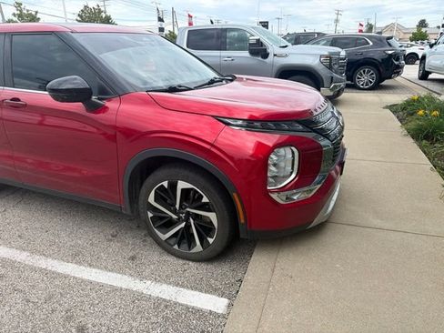 Used 2022 Mitsubishi Outlander SE FWD image 4