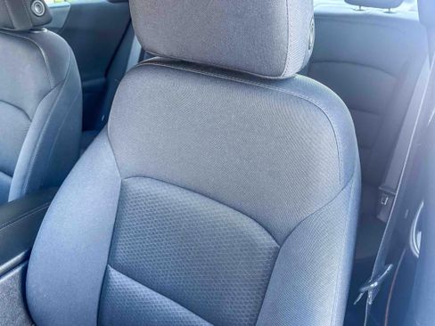 Used 2024 Chevrolet Malibu LT image 25