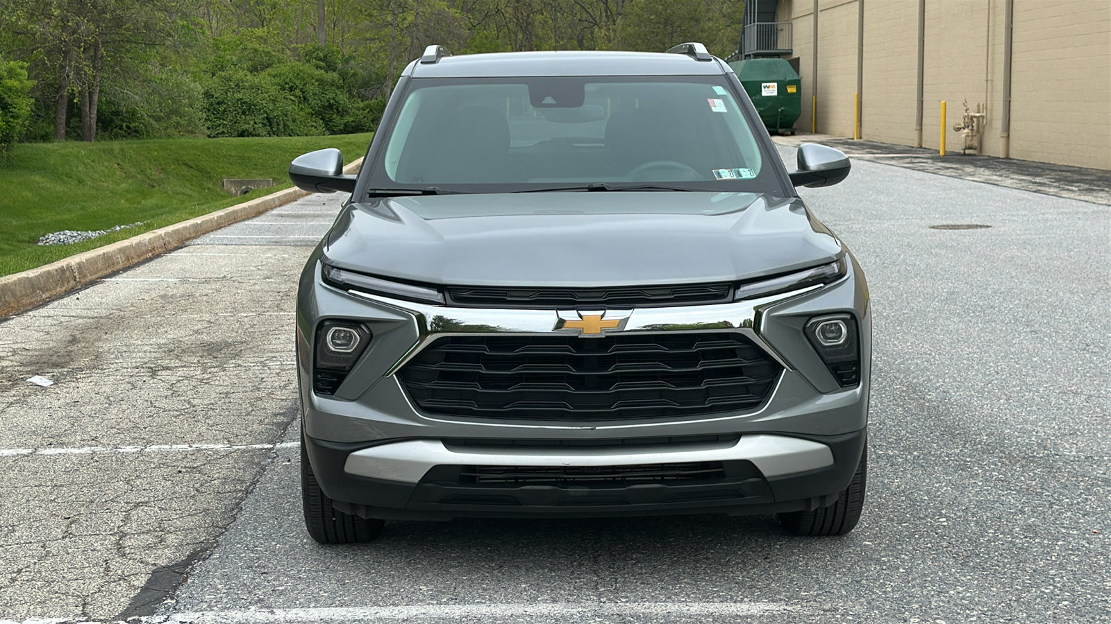 Used 2025 Chevrolet TrailBlazer LT AWD/4WD image 3