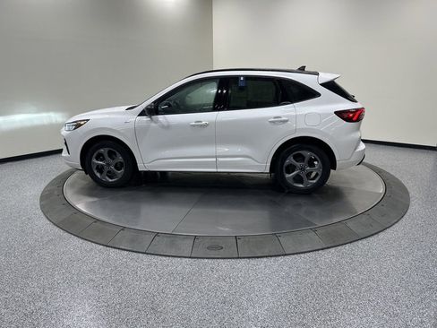 Certified 2024 Ford Escape ST-Line w/ Tech Pack #1 image 10