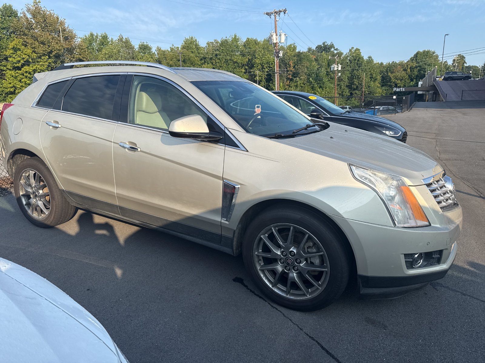 Used 2015 Cadillac SRX Performance w/ Driver Awareness Package FWD image 5