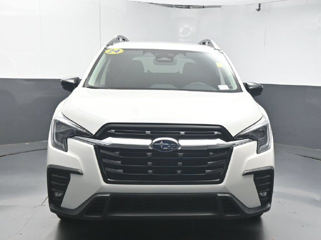 Used 2024 Subaru Ascent Limited AWD/4WD image 3