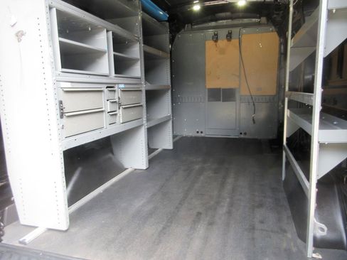 Used 2015 Ford Transit 250 148 Medium Roof RWD image 12