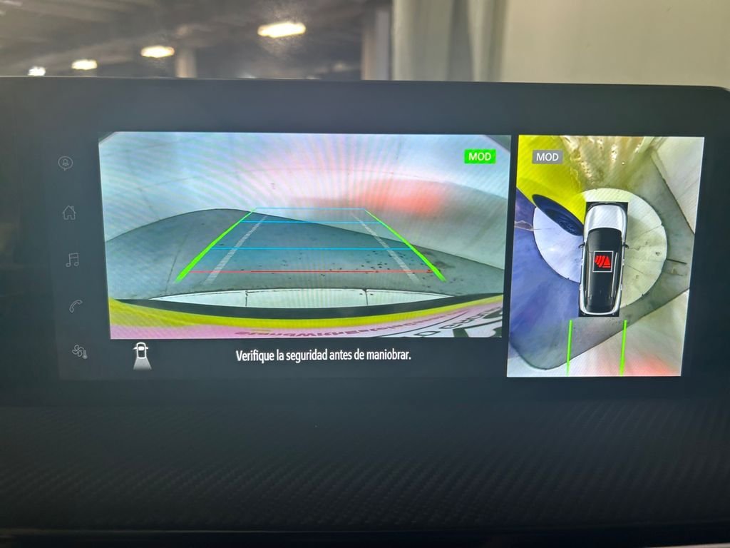 Used 2025 Nissan Kicks SR FWD image 24