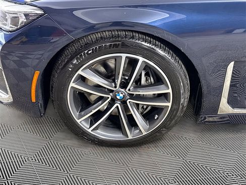 Used 2021 BMW 750i xDrive w/ Executive Package image 35