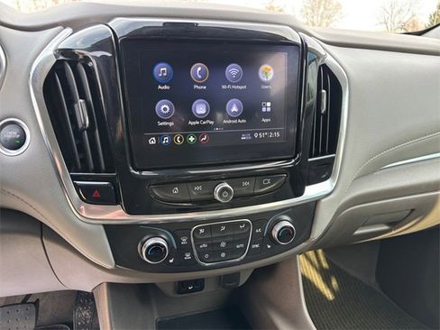 Used 2020 Chevrolet Traverse LT image 20