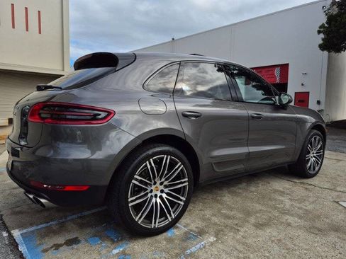 Used 2016 Porsche Macan S image 11