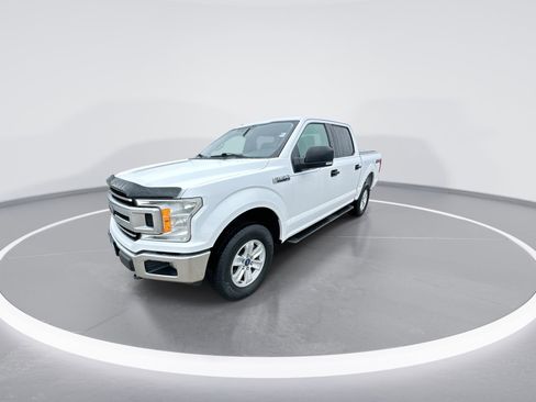 Used 2018 Ford F150 XLT w/ Trailer Tow Package AWD/4WD image 4
