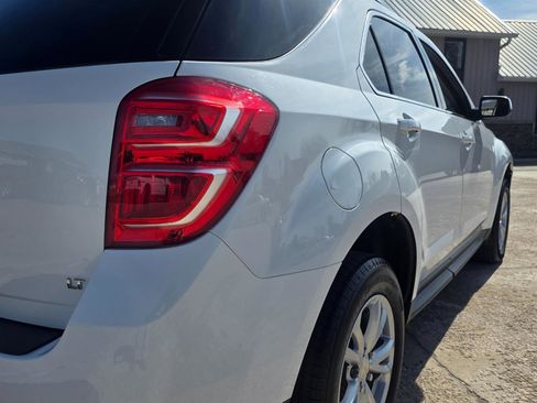 Used 2017 Chevrolet Equinox LT w/ Convenience Package image 20