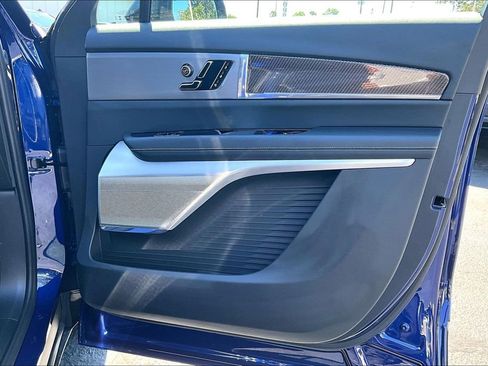 New 2026 Cadillac Vistiq Sport image 35