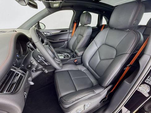New 2026 Porsche Macan Turbo image 5