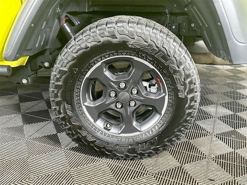 Used 2023 Jeep Gladiator Rubicon image 35