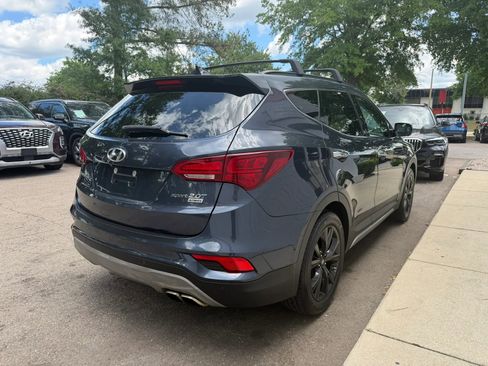 Used 2018 Hyundai Santa Fe Sport FWD image 5