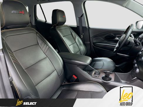 Used 2023 GMC Terrain AT4 AWD/4WD image 28