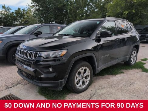 Used 2025 Jeep Compass Latitude w/ Sun & Sound Group AWD/4WD image 1