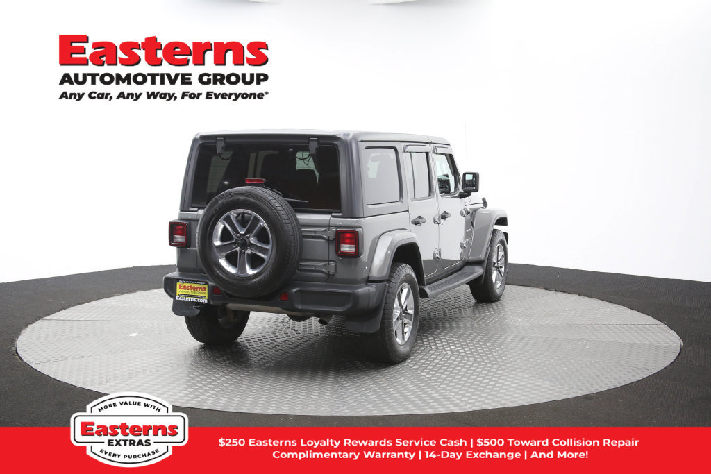 Used 2018 Jeep Wrangler Unlimited Sahara AWD/4WD image 39