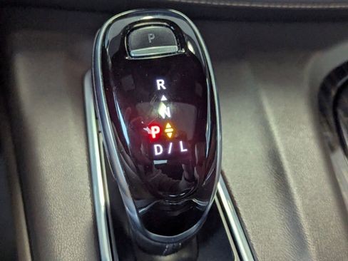 Used 2021 Cadillac Escalade Sport w/ Driver Assist Tech Package image 17