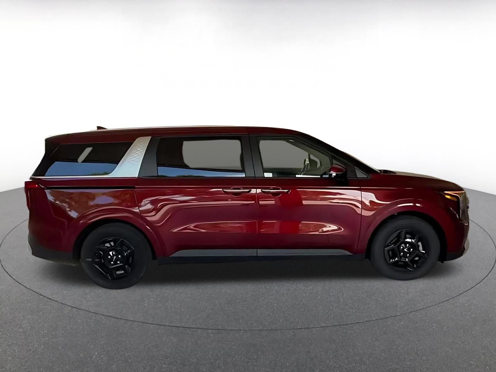 Used 2026 Kia Carnival FWD image 15