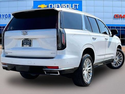 Used 2023 Cadillac Escalade Premium Luxury AWD/4WD image 5