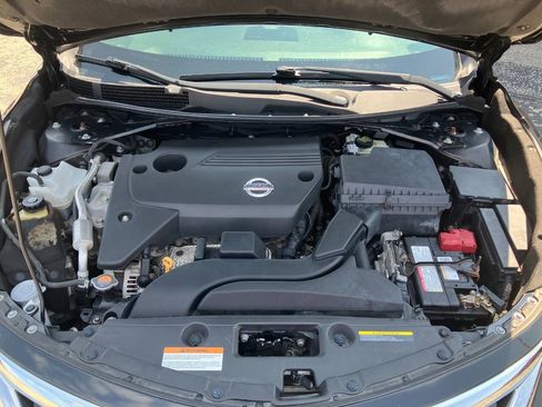 Used 2014 Nissan Altima 2.5 SL w/ Moonroof Package FWD image 24