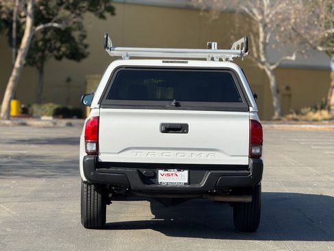 Used 2019 Toyota Tacoma SR RWD image 4