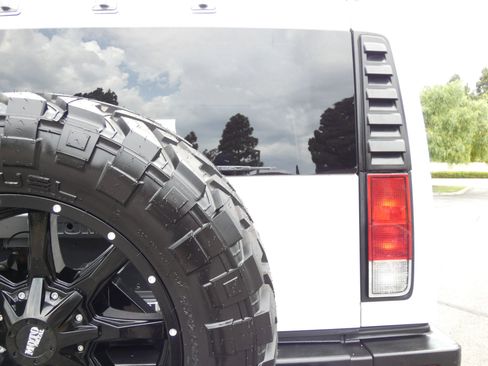 Used 2006 HUMMER H2 image 9