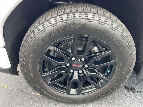Certified 2025 GMC Sierra 1500 Elevation w/ Elevation Premium Package AWD/4WD image 8