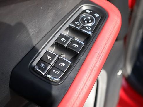 Used 2020 Porsche Macan S image 14