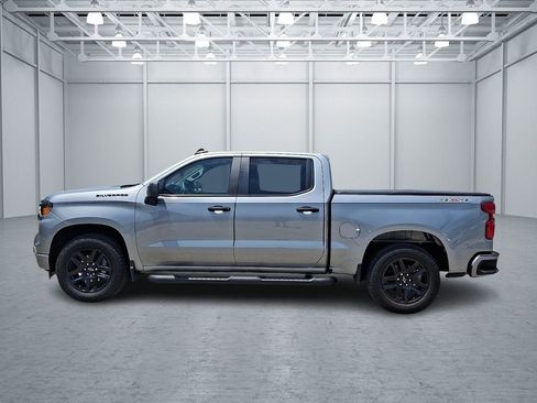 Certified 2024 Chevrolet Silverado 1500 Custom w/ Turbomax Blackout Package AWD/4WD image 9