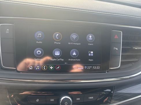 Used 2021 Buick Enclave Essence image 25