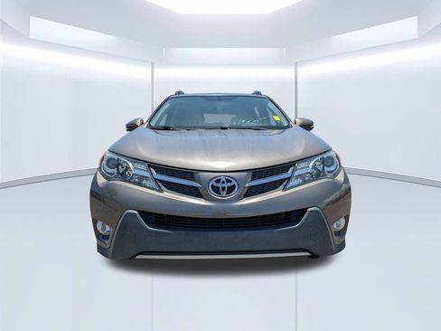 Used 2014 Toyota RAV4 XLE FWD image 3