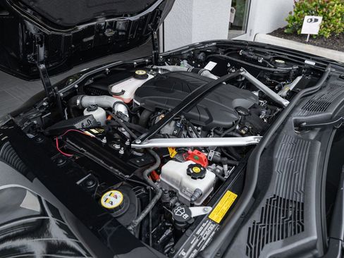 Used 2018 Karma Revero Luxury RWD image 32