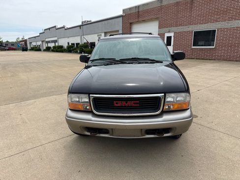 Used 2001 GMC Jimmy SLE w/ SLE Luxury Equipment Group AWD/4WD image 2