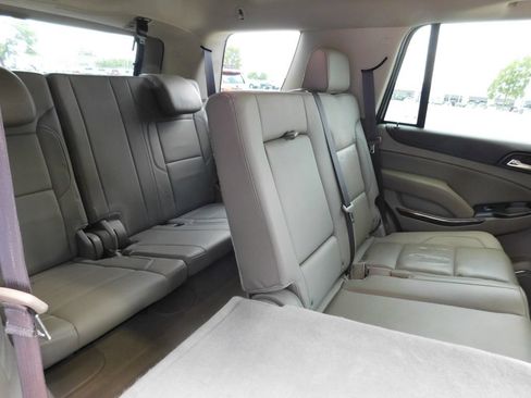 Used 2019 GMC Yukon SLT w/ Open Road Package AWD/4WD image 5