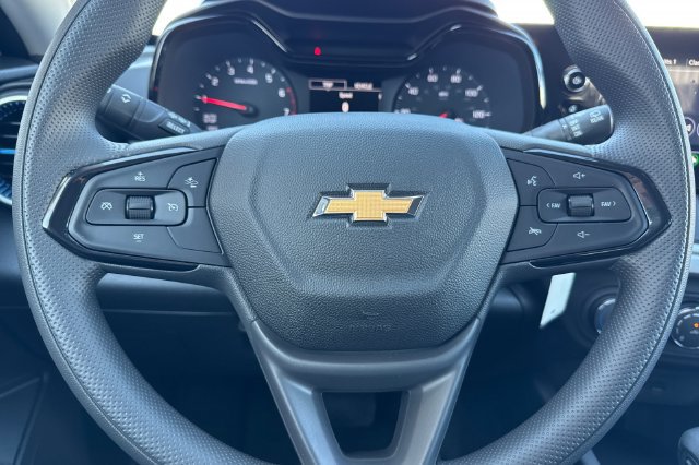 New 2026 Chevrolet Trax LS w/ Driver Confidence Package FWD image 32
