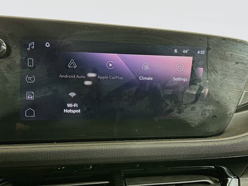 Used 2025 Buick Envista Sport Touring image 21