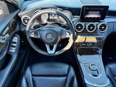 Used 2018 Mercedes-Benz C 300 Sedan image 23