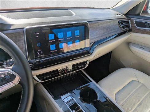 Used 2024 Volkswagen Atlas SEL image 13