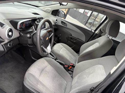 Used 2020 Chevrolet Sonic LT image 13