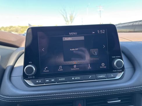 Used 2023 Nissan Rogue SV AWD/4WD image 42