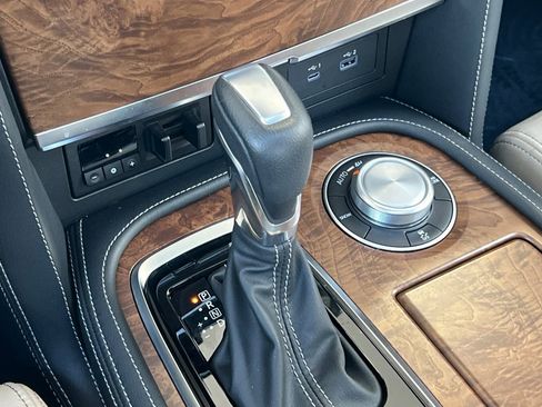 Certified 2022 Nissan Armada SL w/ Captain's Chairs Package AWD/4WD image 25